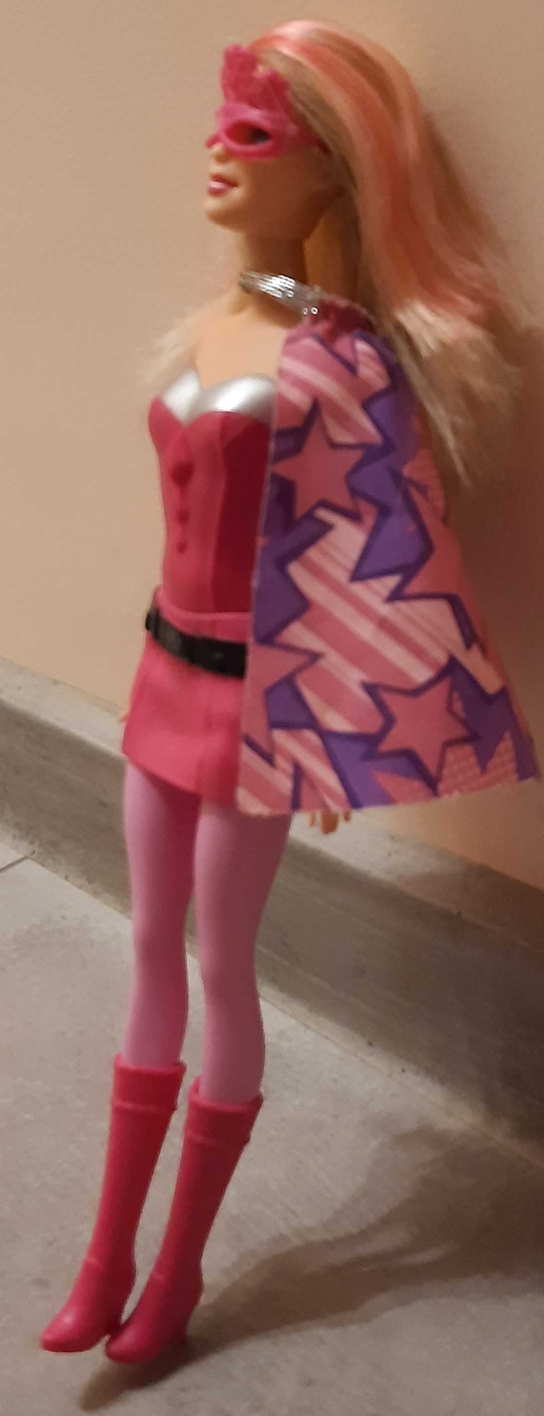 Księżniczka lalka Barbie super  bohaterka