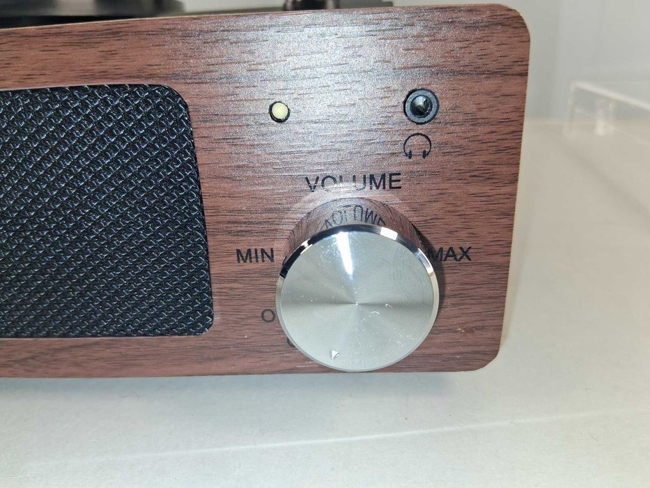 C236 Odtwarzacz Retro Turntable A6 Player z Głośnikami Stereo i USB