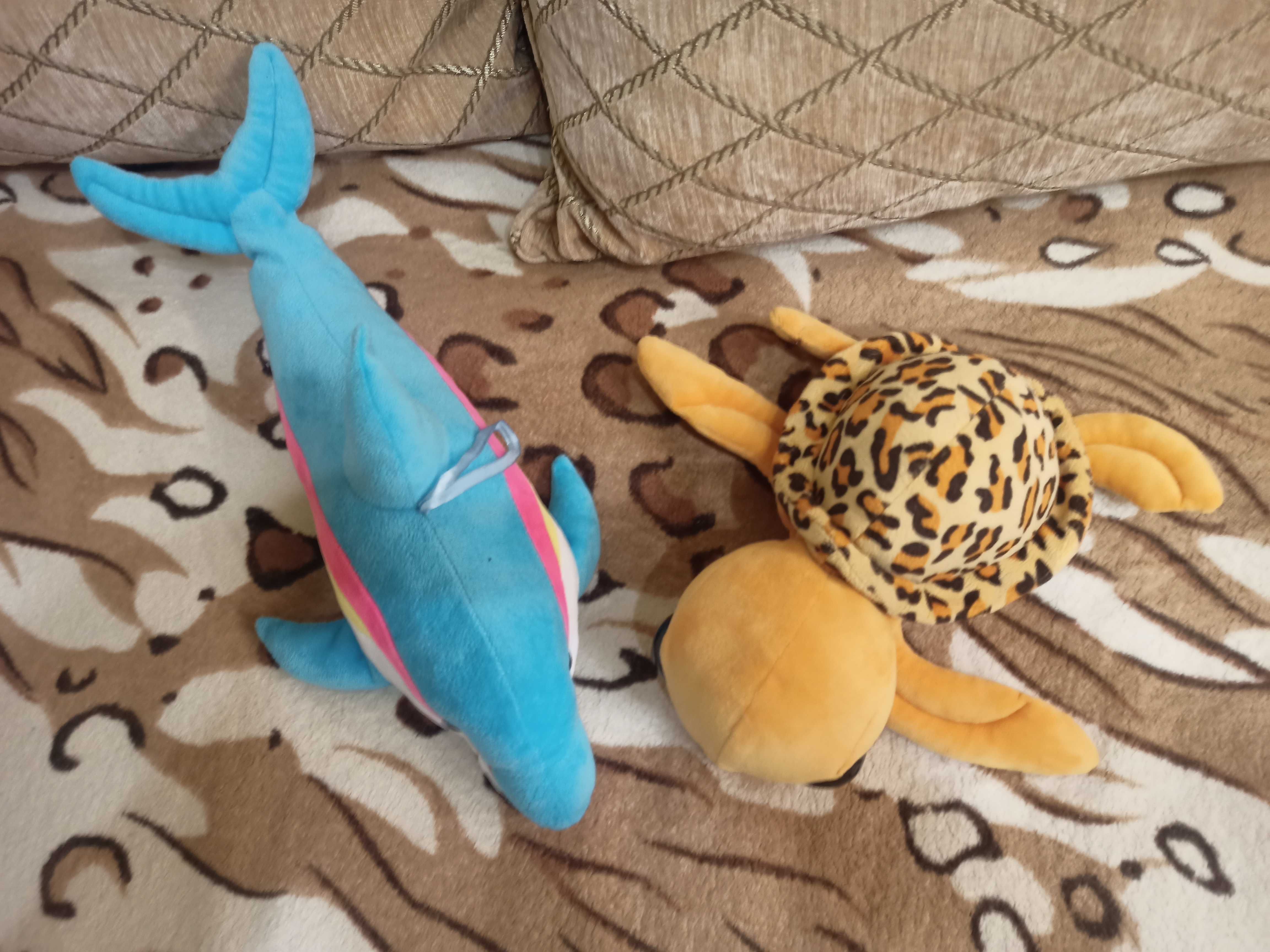 Продам мягкие игрушки дельфин и черепаха с дельфинария Nemo