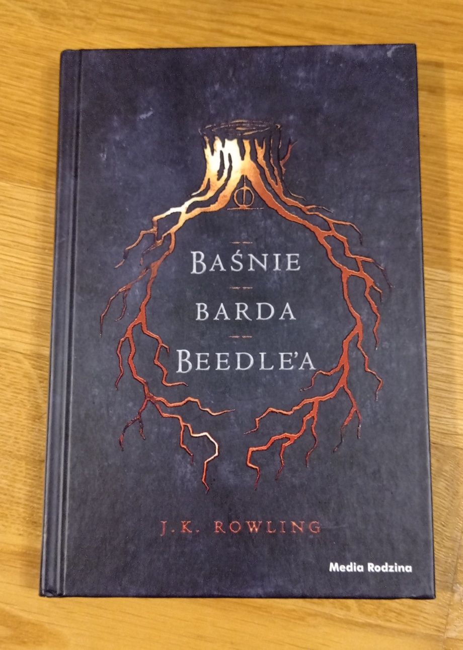 J. K. Rowling "Baśnie barda Beedle'a" twarda oprawa