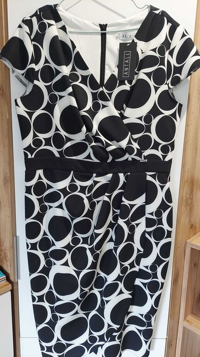 Sukienka nowa ANTALL