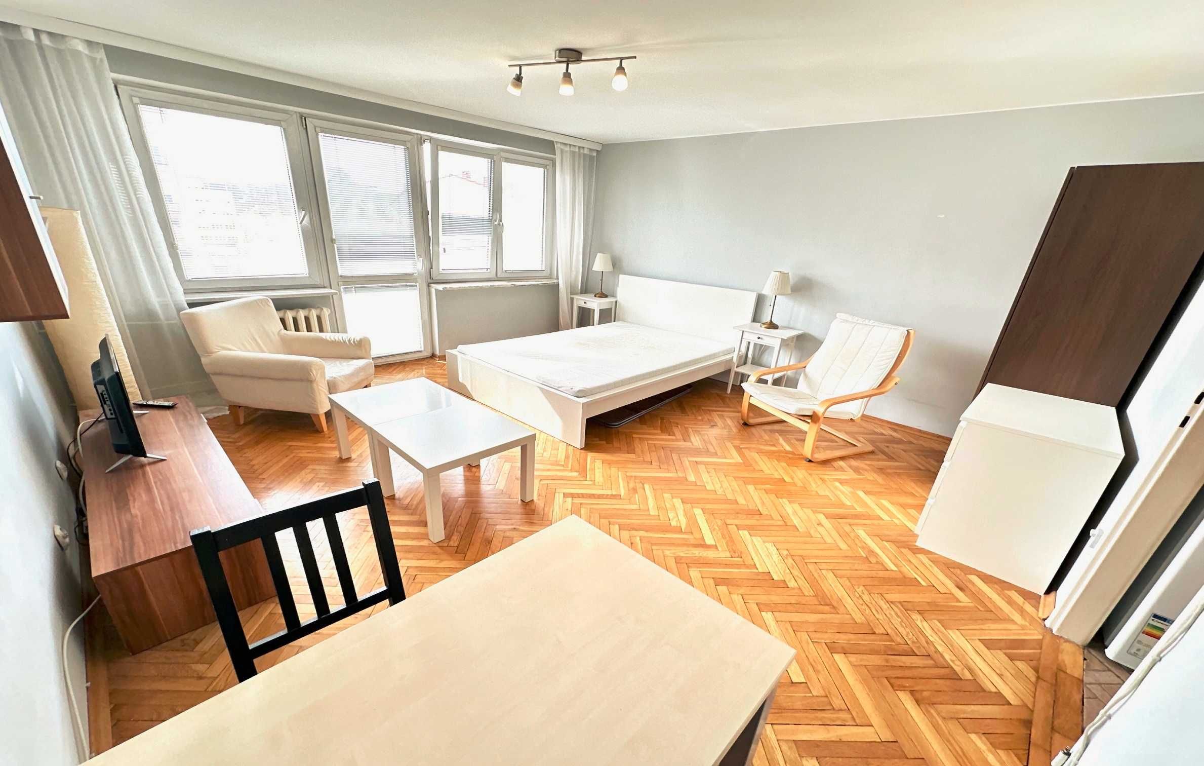 Śródmieście-Metro C.N.K-1pok-33m ul.Ignacego Potockiego-Powiśle-Balkon