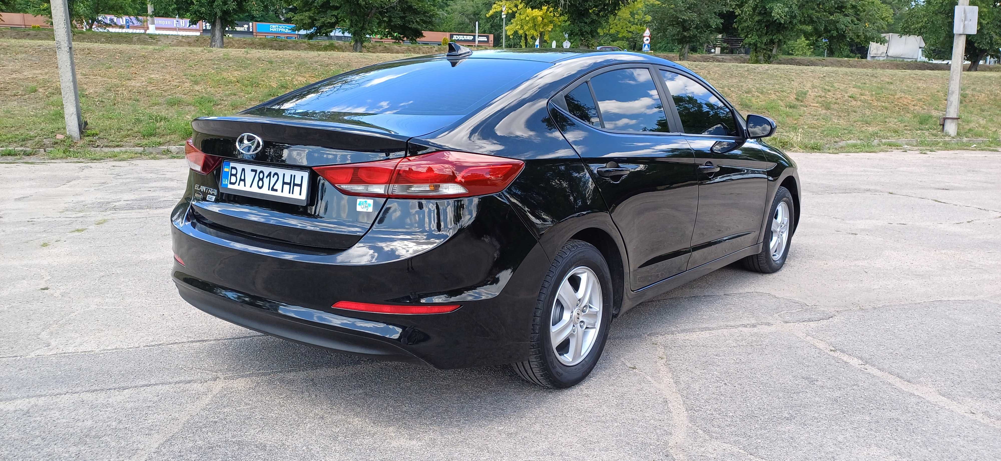 Hyundai Elantra 2.0 ГАЗ-Бензин автомат у відмінному стані