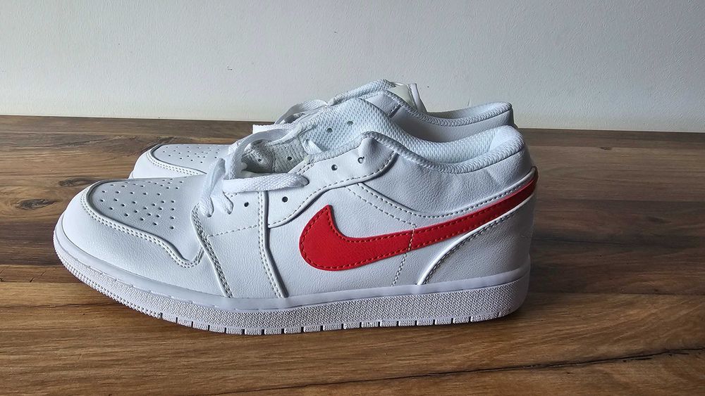Nike Air Jordan 1 classic oryginalne z dowodem zakupu, nowe, pudełko.