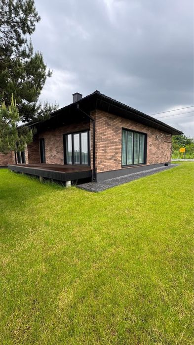 Продаж будинку у Конопниця