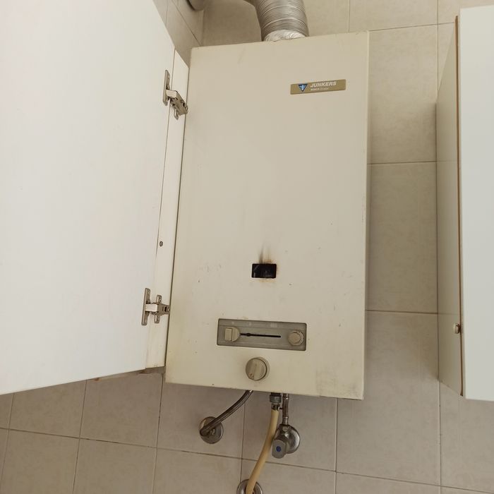 Esquentador Junkers e Frigorífico Kunft