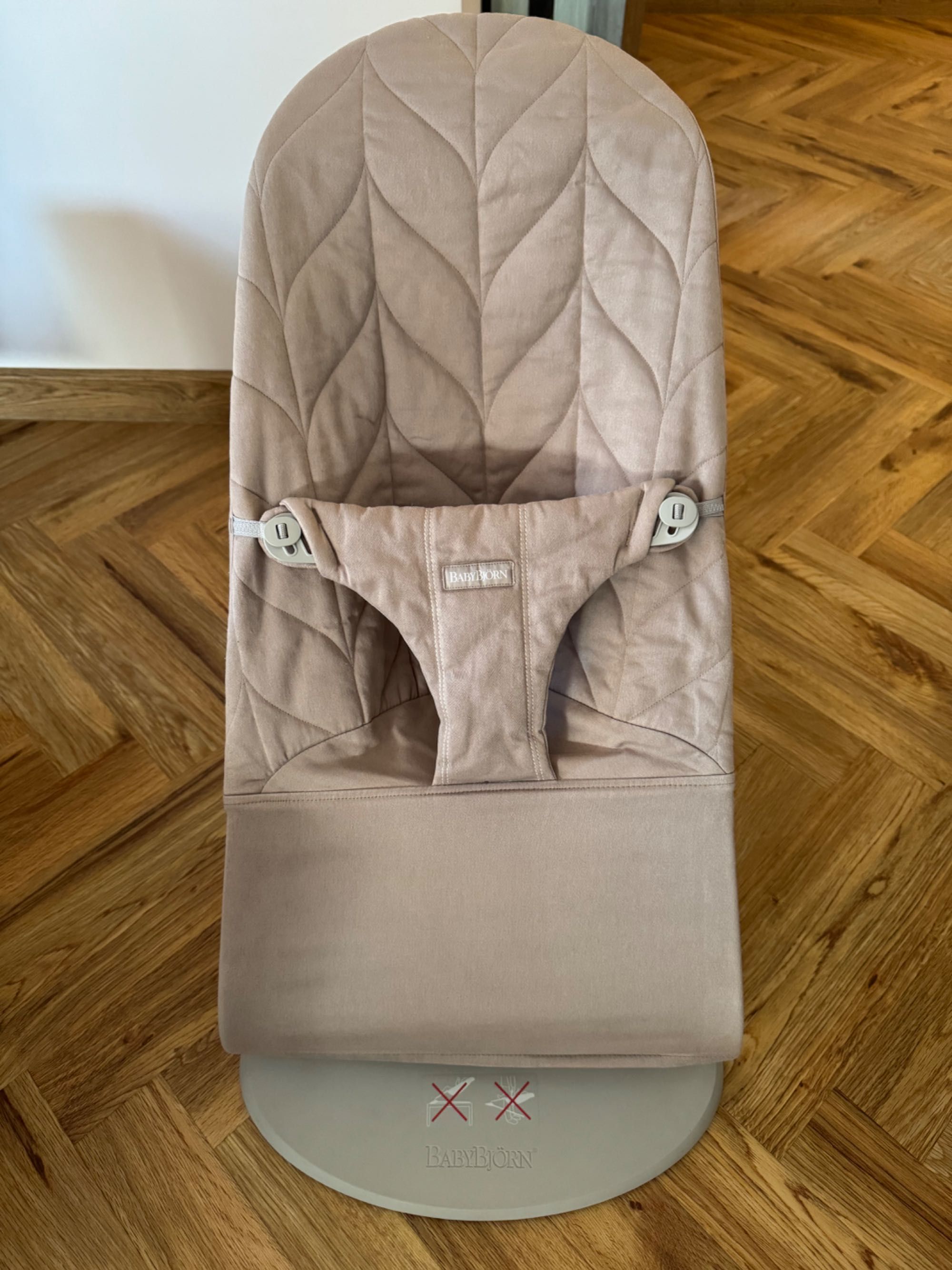BabyBjörn leżaczek/bujaczek