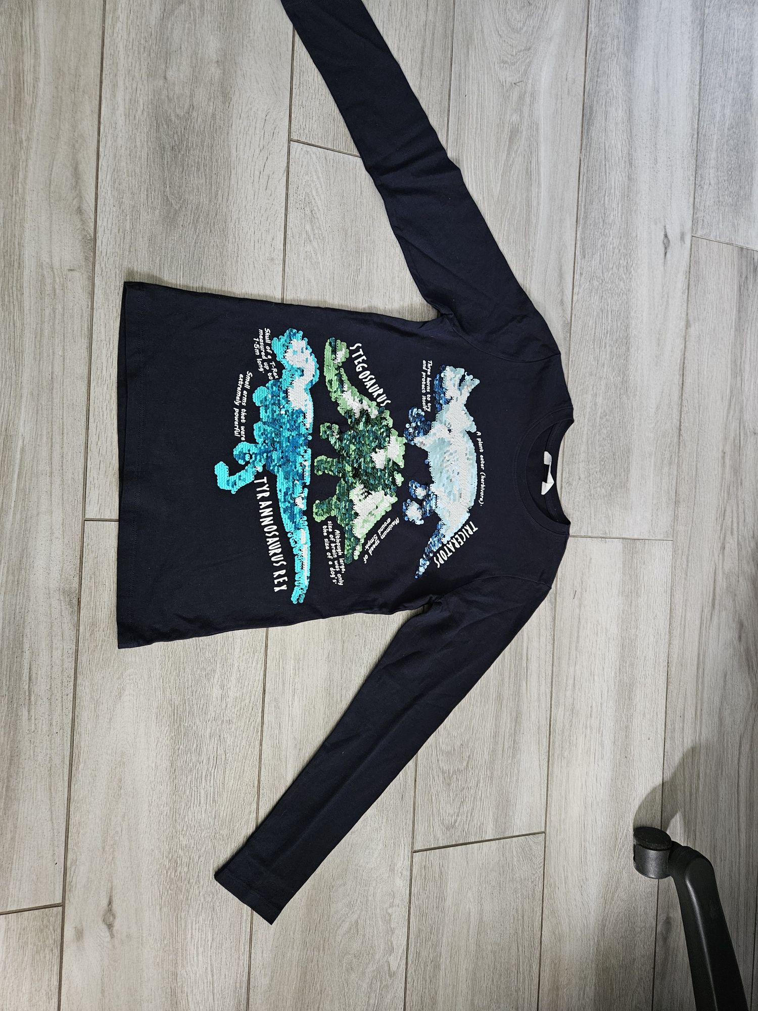 H&M dino cekiny odwracane nowa bluzka