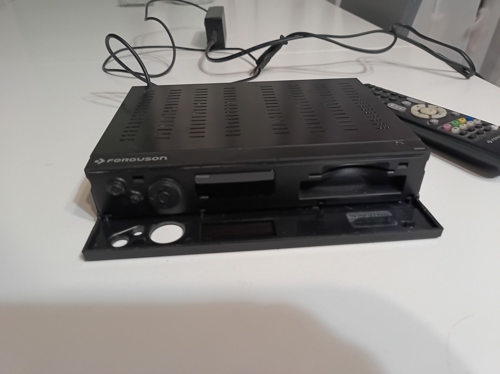 Dekoder/tuner SAT Ferguson Ariva S300