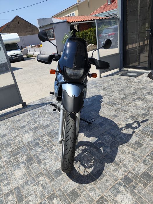 BMW Gs650f 2004 sem nada a fazer.