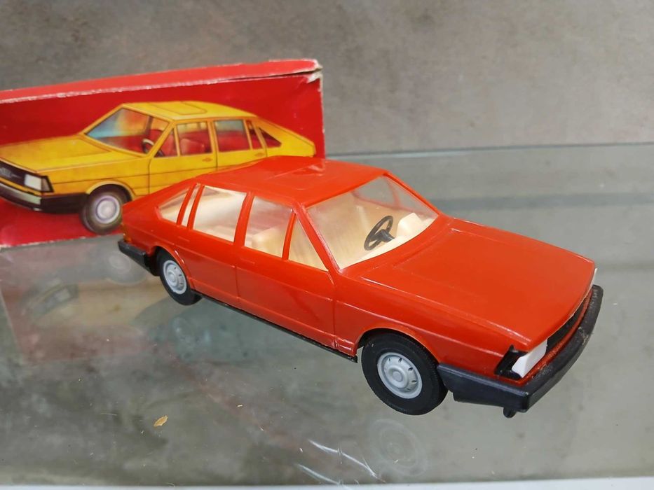 Unikatowa Stara zabawka auto AUDI 100 Avant LSE skala 1:25 ANKER