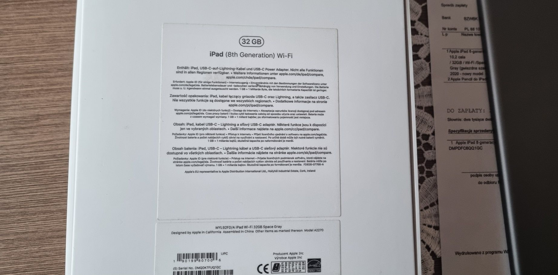 Ipad 8 generacji 32 GB space gray.