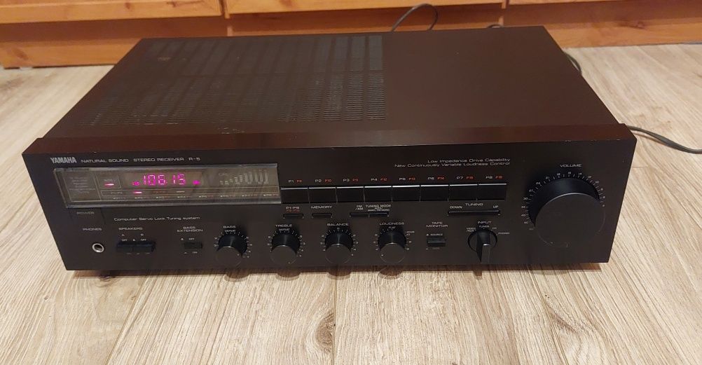 Yamaha R-5 Natural Sound Stereo Receiver