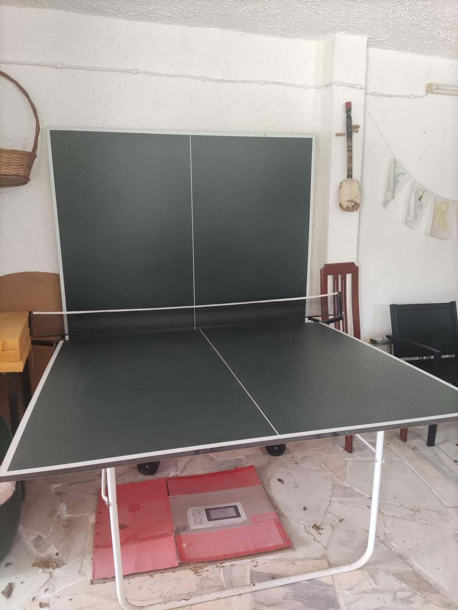Mesa de ping-pong (interior)
