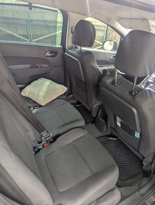 Продам Peugeot 5008