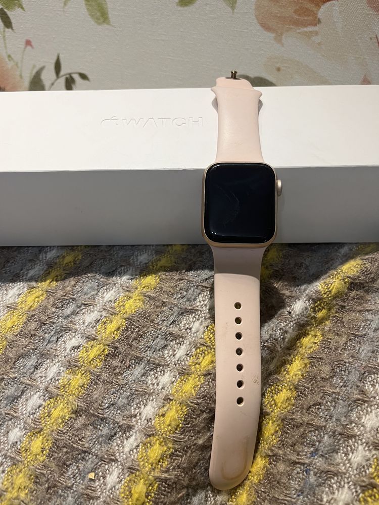 Apple watch 4 40мм