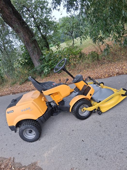 Traktorek kosiarka Stiga park Royal boxer v2