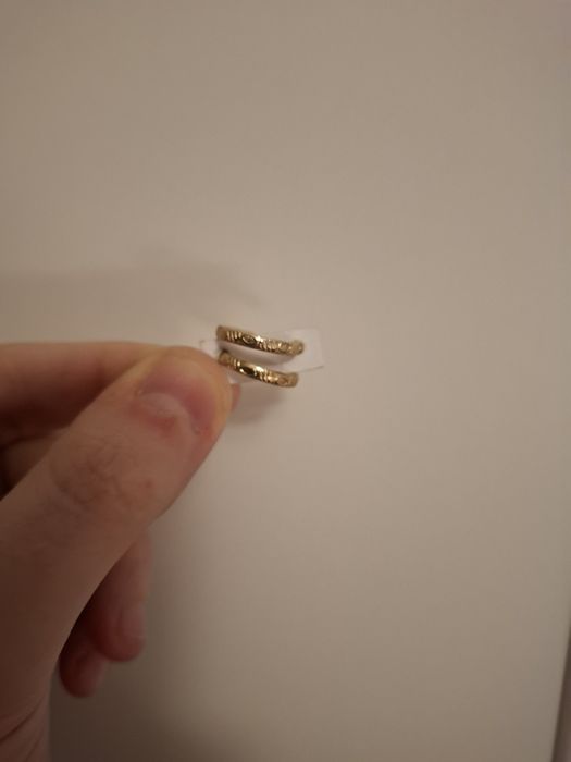 Złote kolczyki okrągłe