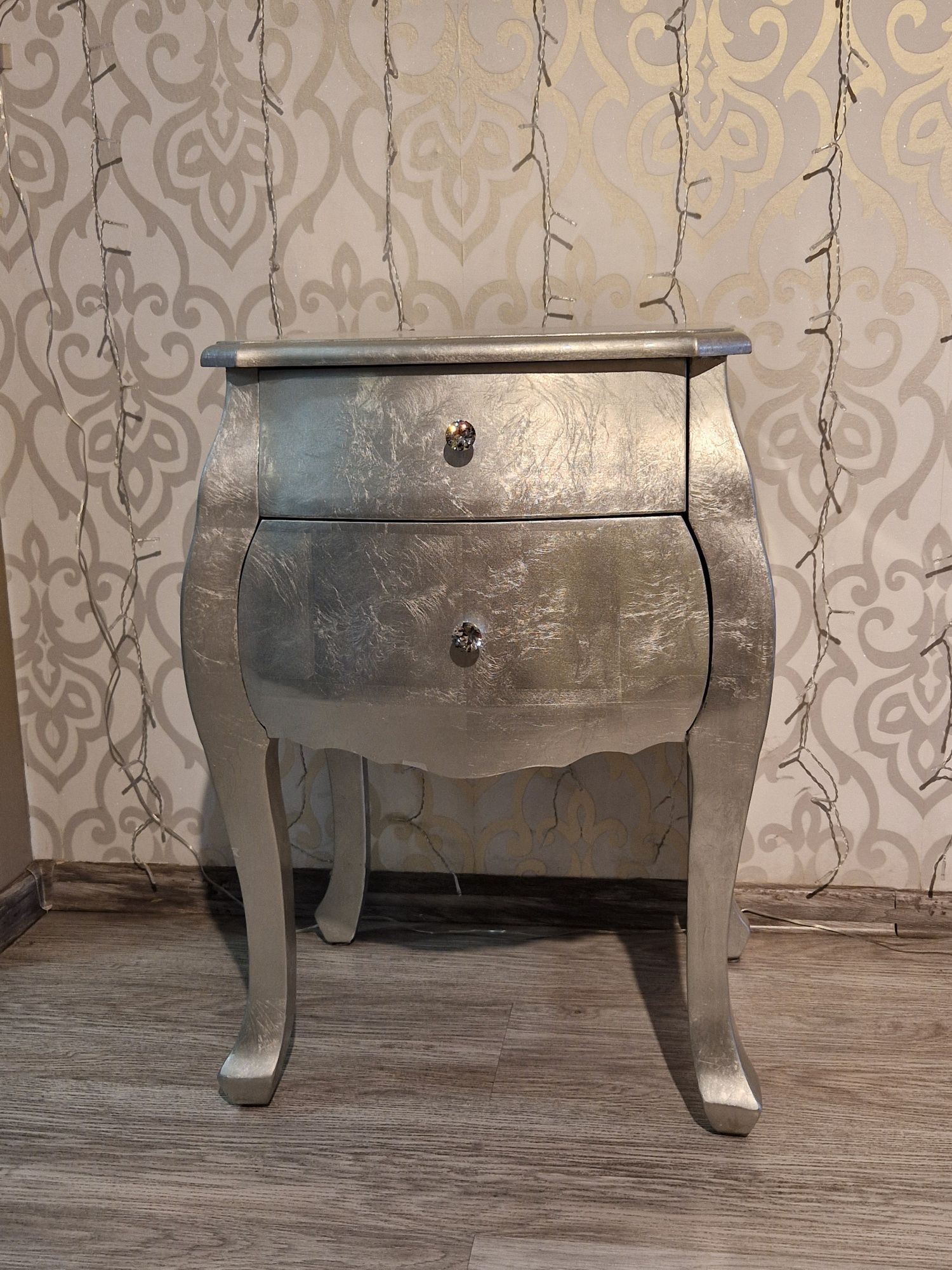 Komoda niska w stylu glamour