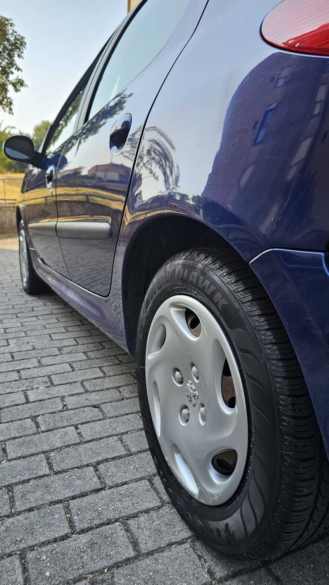 Peugeot 206 1.1 em otimo estado
