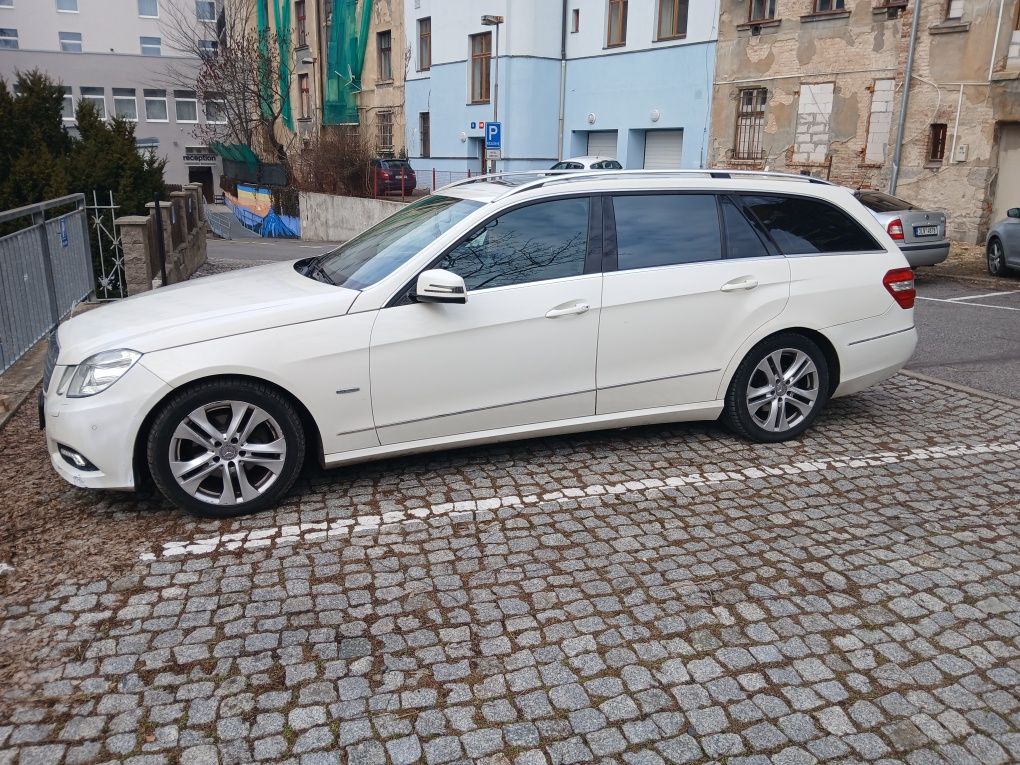 Mercedes-Benz E-klasa w212 200cdi