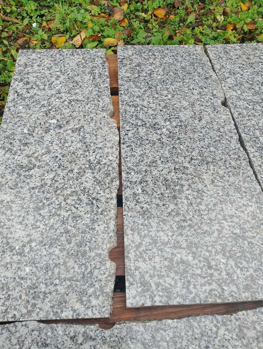 Płytki (odpadowe) Granitowe szare