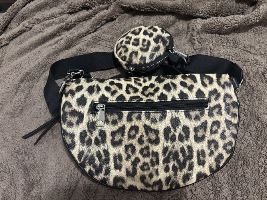 Bolsa de cintura guess *grande*