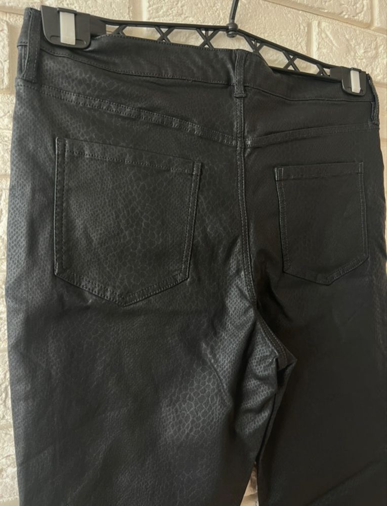 Nowe spodnie woskowane f&f