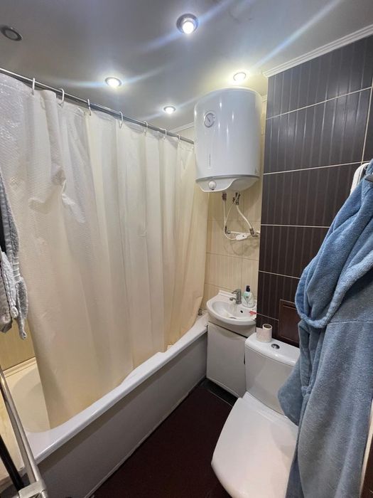 Оренда 2 кімнатної квартири.  Метро Нивки