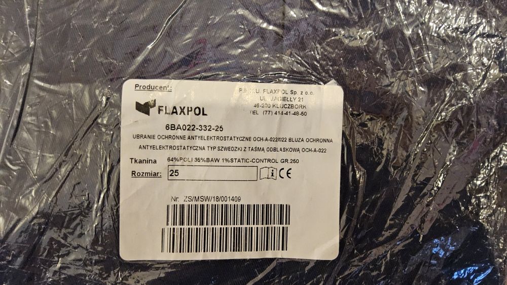 Sprzedam ubranie robocze antyelektrostatyczne nowe.
