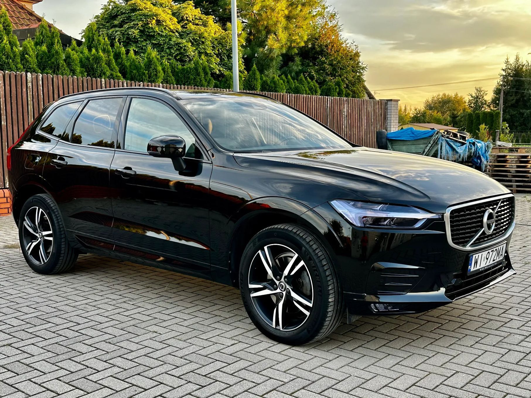 Volvo XC 60 Volvo XC60 R-Design B4 D AWD 23% Faktura