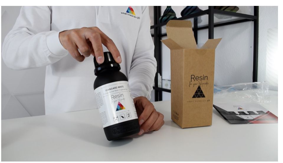 Smart Materials 3D - Resina Standard Branca e Preta 500gr NOVO