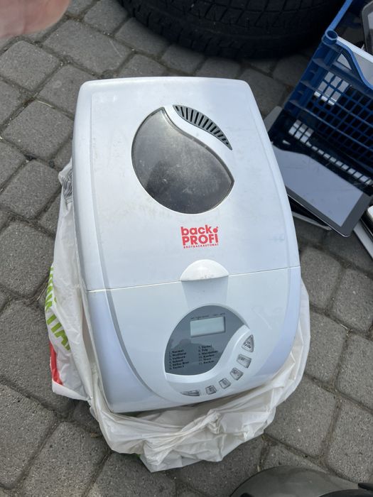 Хлебопечка б/у робоча в доброму стані