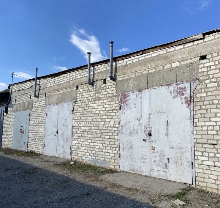 Сдаю Гаражи кооператив {САТУРН}, возле Каретного Двора!