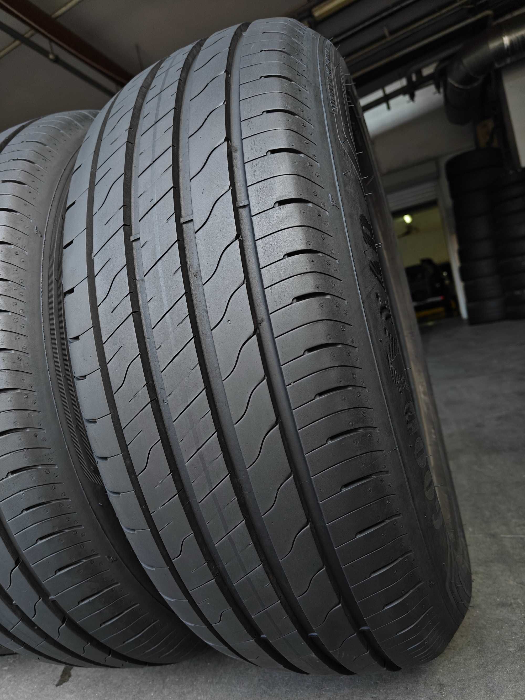 R18 235 60 GoodYear EfficientGrip² шини літні в доброму стані