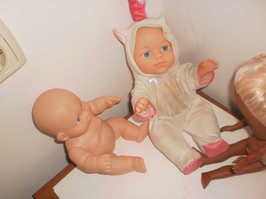 Две куклы Born и одна интерактивная кукла Lol одним лотом