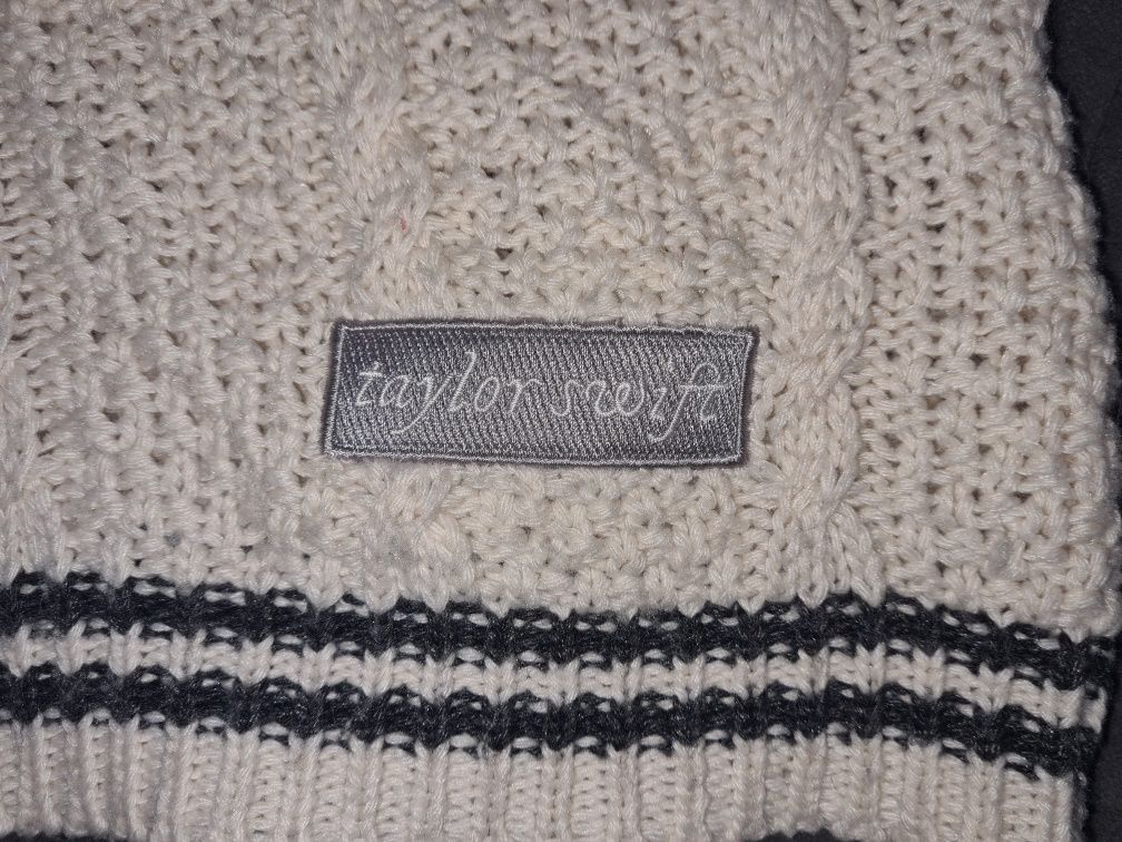 Taylor Swift Folklore Cardigan XS/S 2024