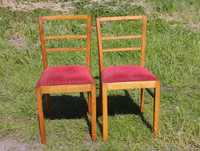 Stare drewniane krzesła