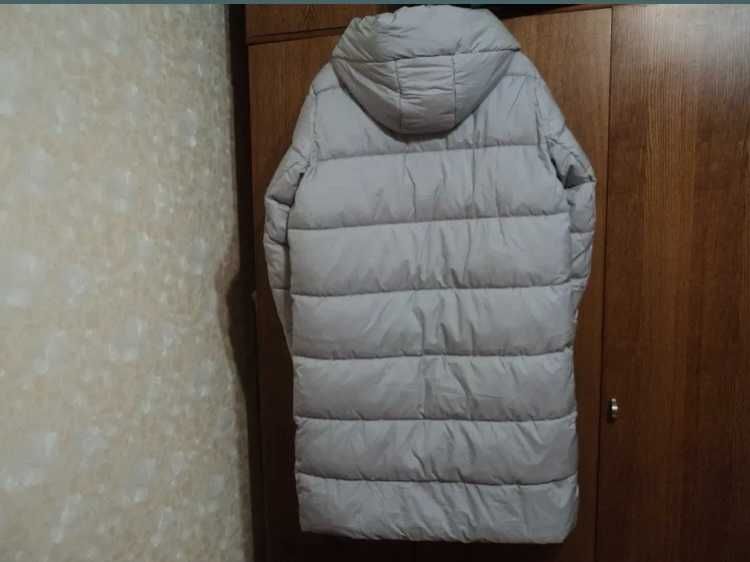 Куртка  жіноча. Нова. O STIN. Розмір 48. Колір перлинно-сірий.