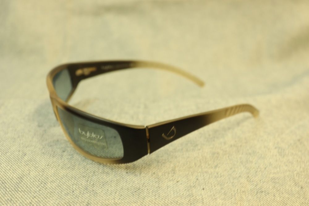 Okulary przeciwsłoneczne BYBLOS 212-S