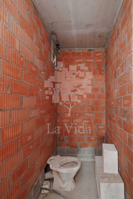 Двокімнатна квартира з паркомісцем та коморою в ЖК Тайм Time