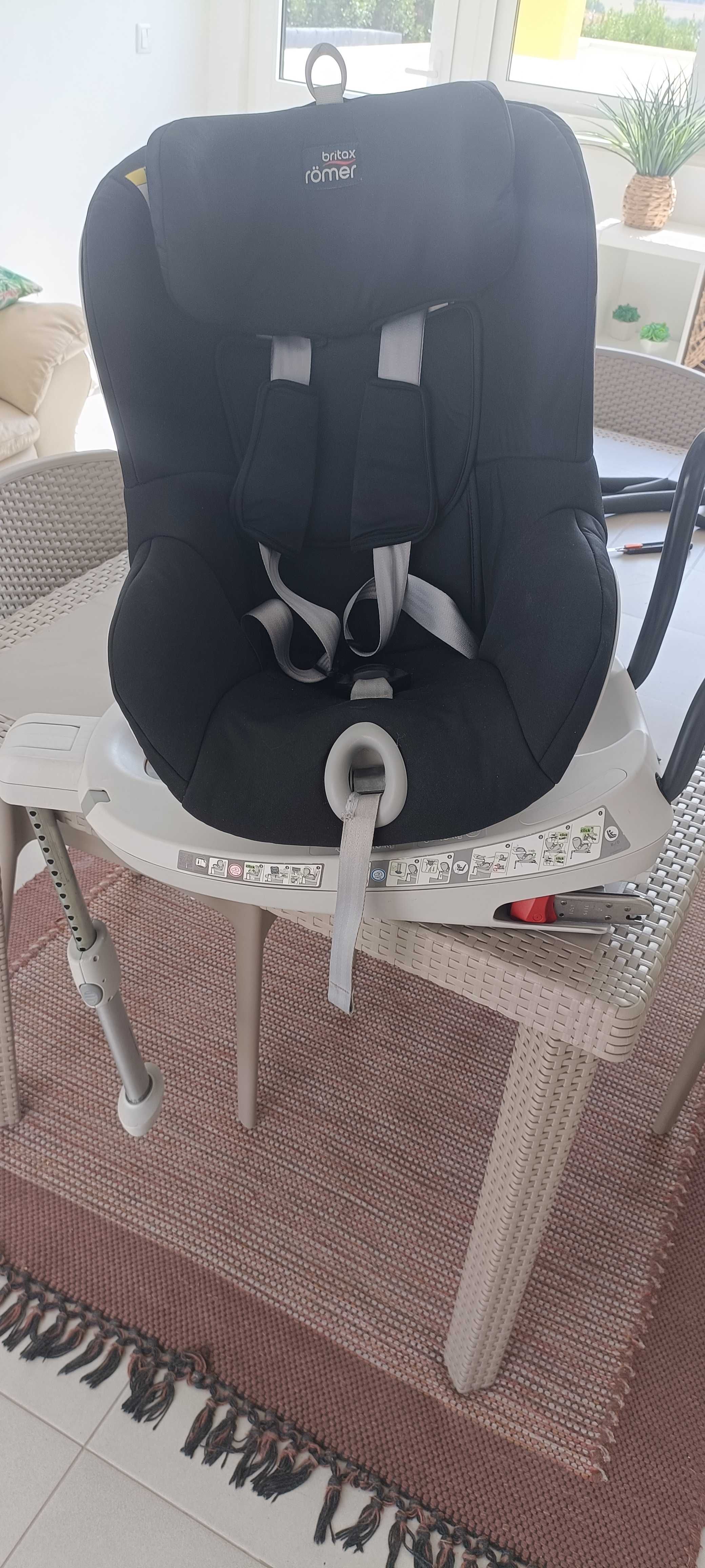 Cadeira auto rotativa Britax Romer