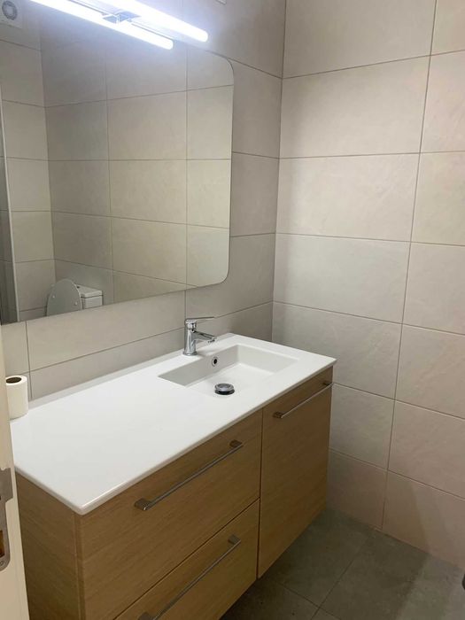 Alugo 3 quartos > Vila Chã - Barreiro