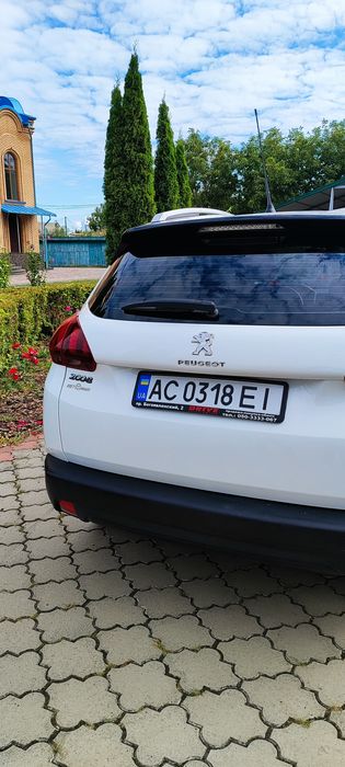 Кросовер  Peugeot-2008 2017 автомат,пробіг69т.км. АТ(110к.с)