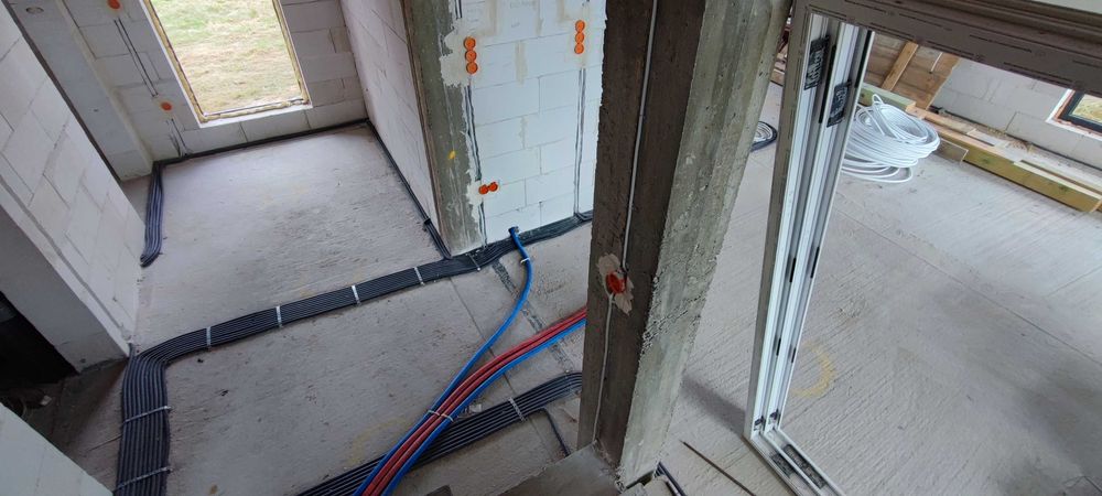 Elektryk, Instalacje elektryczne