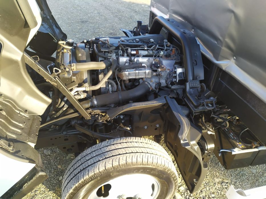 Toyota Dyna 'M35.33' 3.0L [D-4D] 144HP Carroçaria tipo TIR (8 Paletes)