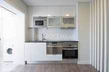 Apartamento T1+1 ao Metro da Praça da Galiza, Massarelos, Porto
