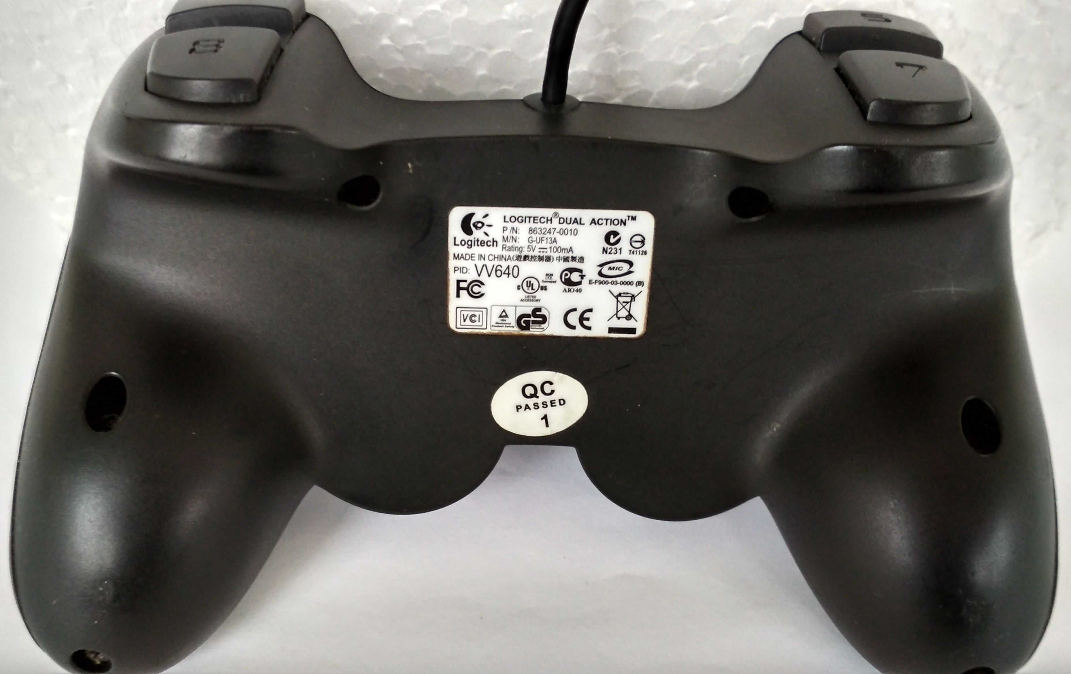 Gamepad LOGITECH Dual Action Джойстик