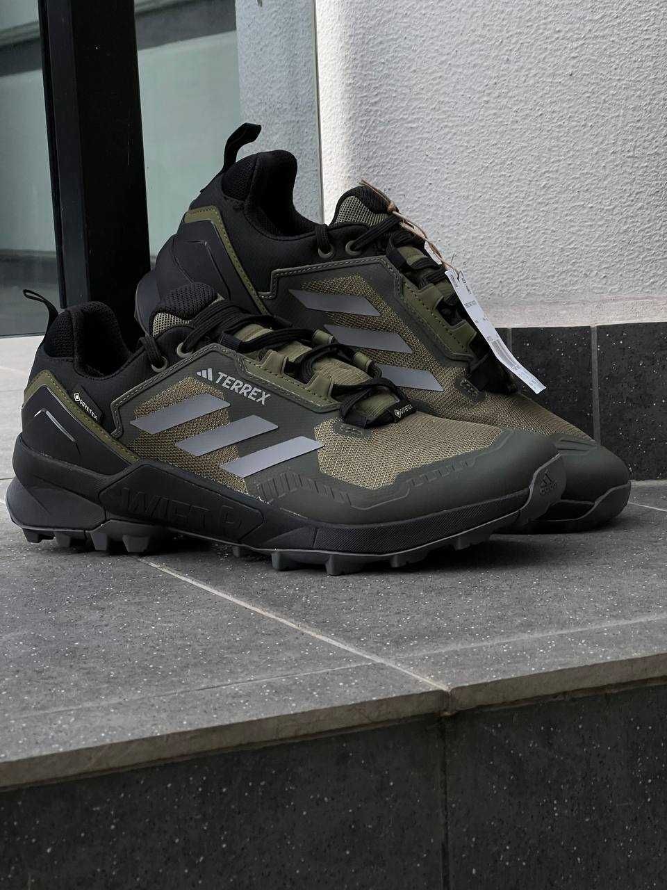 Оригінальні кроссівки Adidas Terrex Swift R3 GTX