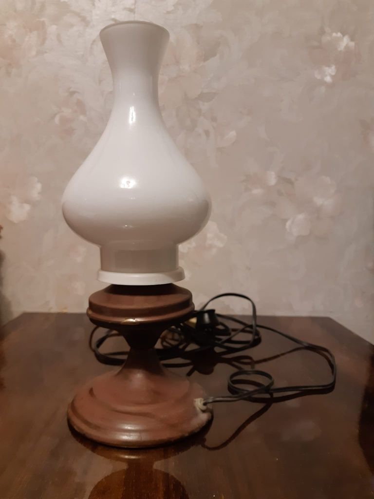 Lampka nocna, stołowa PRL